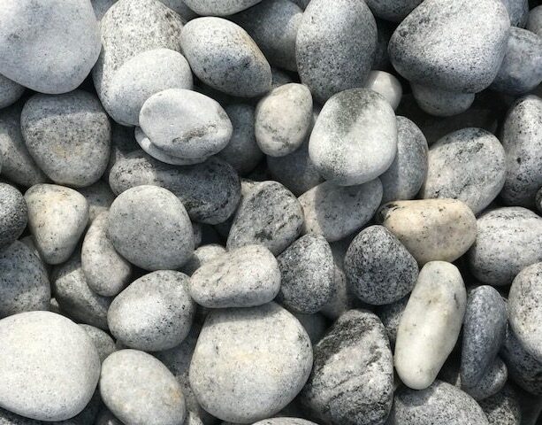 Grey 20kg Pebbles