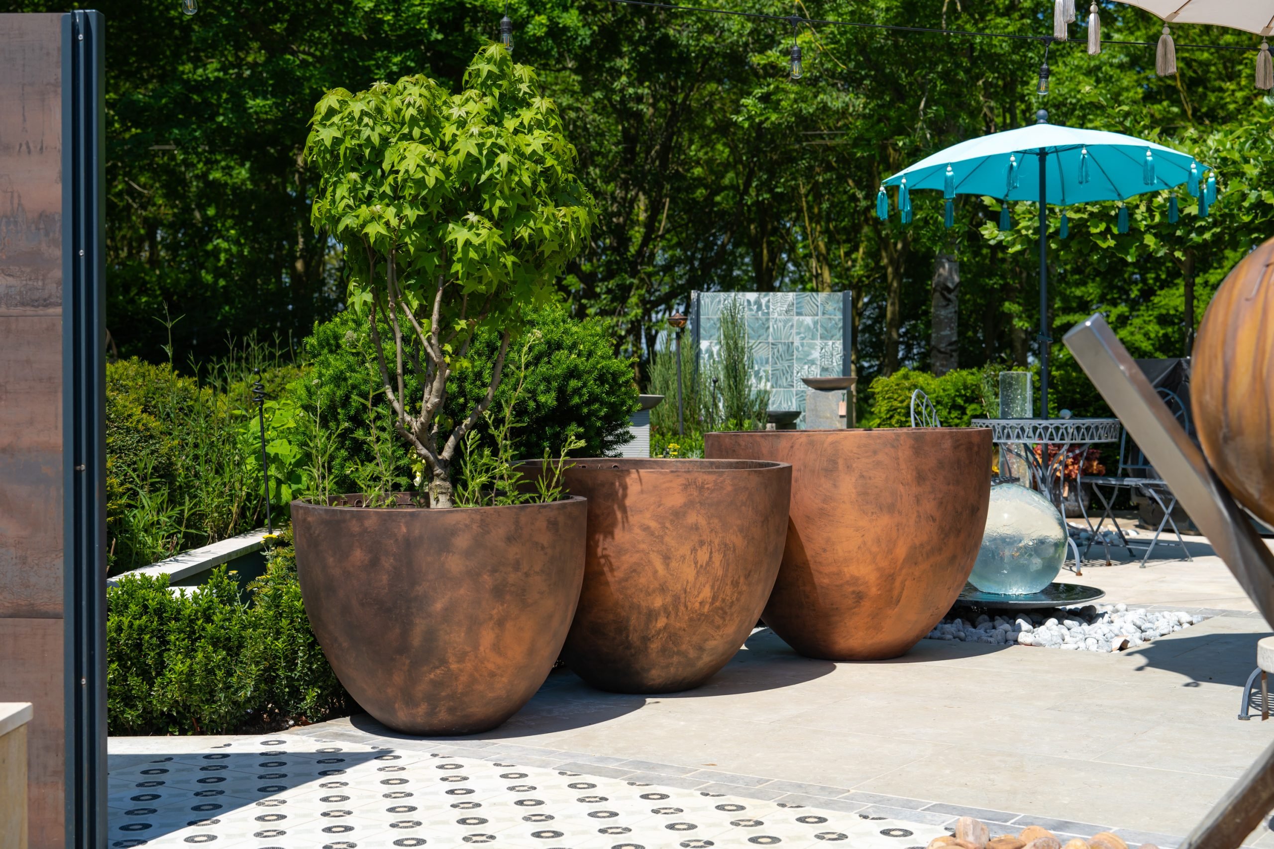 Patina Supreme Resin Large Capacity Planter